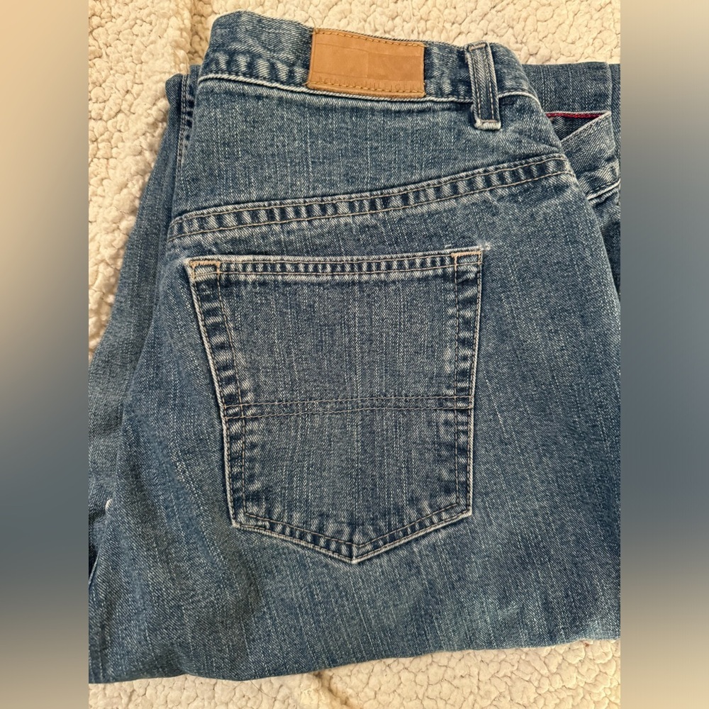 Tommy Hilfiger classic fit 16R